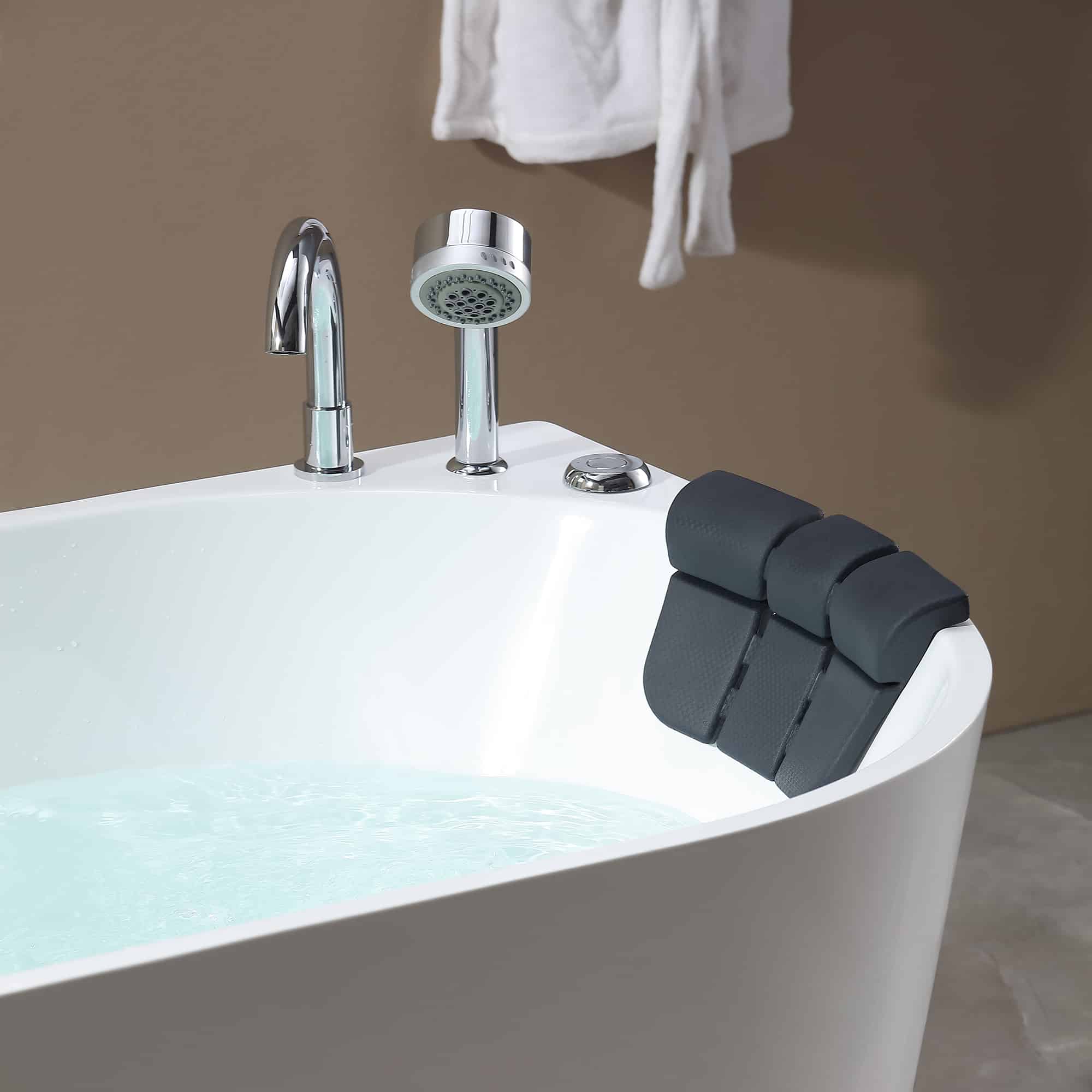 Empava 67-Inch Whirlpool Freestanding Acrylic Bathtub (EMPV-67AIS07)
