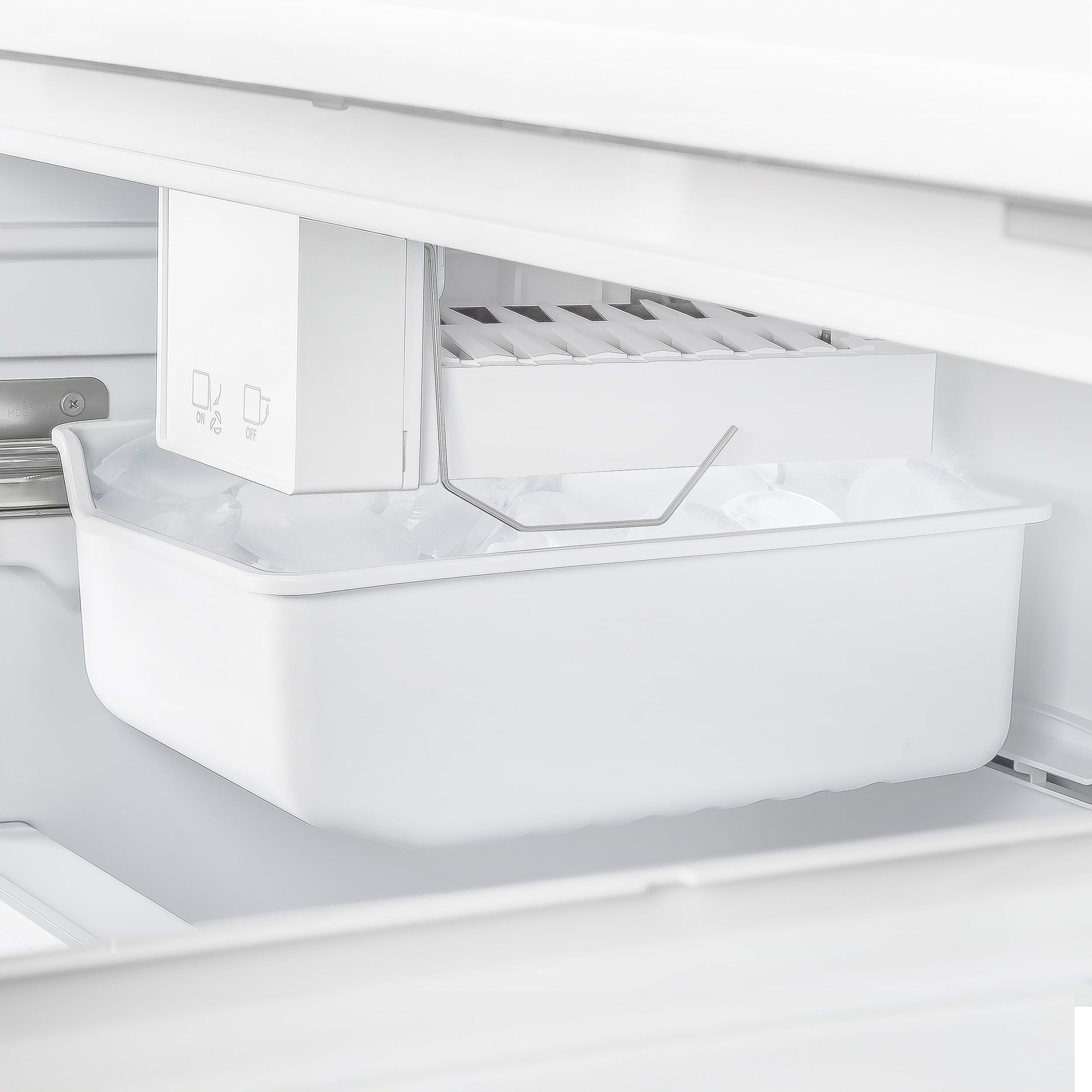 Forno Gallipoli 30-Inch French Door Refrigerator, 17.5 Cu. Ft., White, Ice Maker, Model FFFFD1974-31WHT