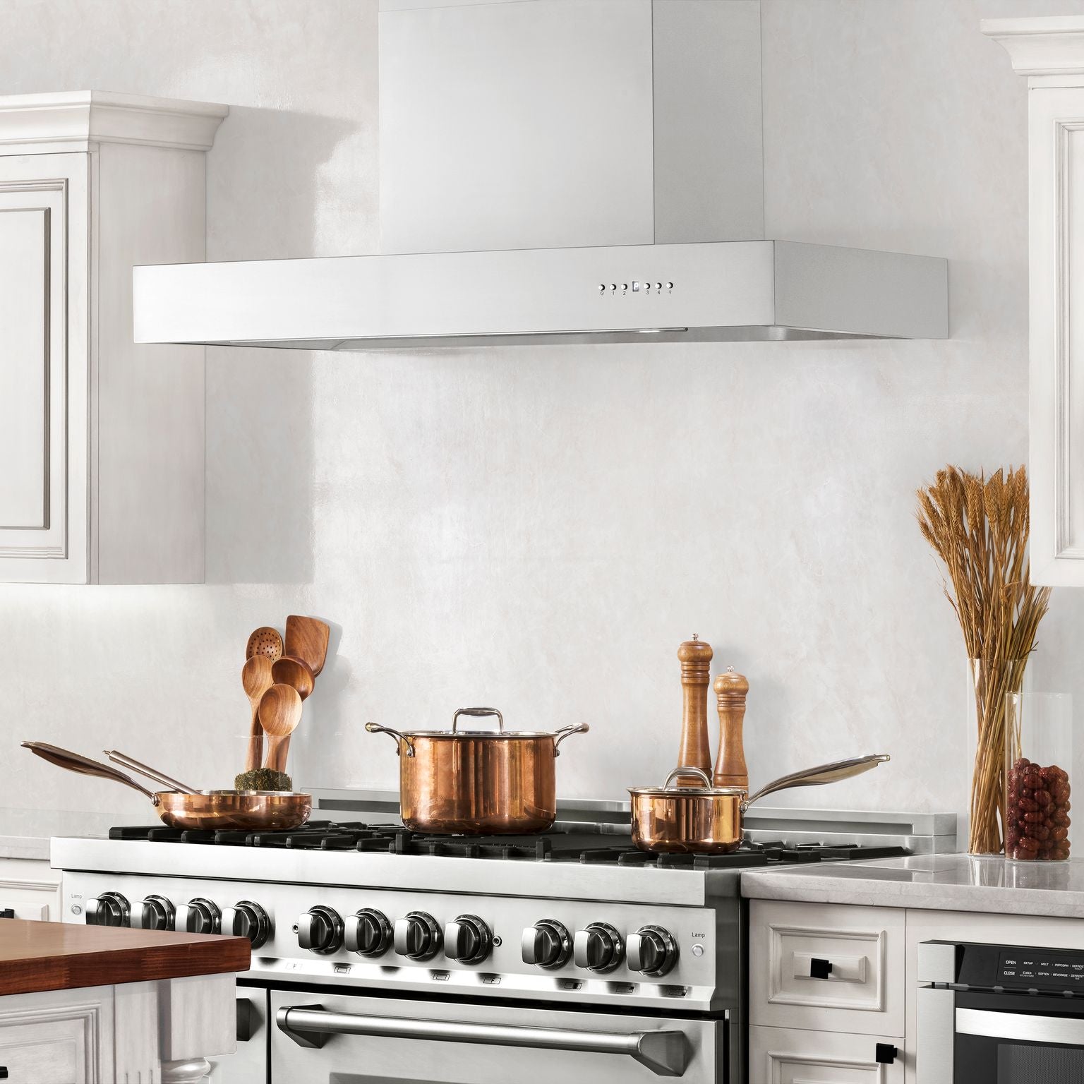 ZLINE 36 in. Wall Mount Range Hood 400 CFM Stainless Steel Ducted 4-Speed LED Lighting (KECOM-36)