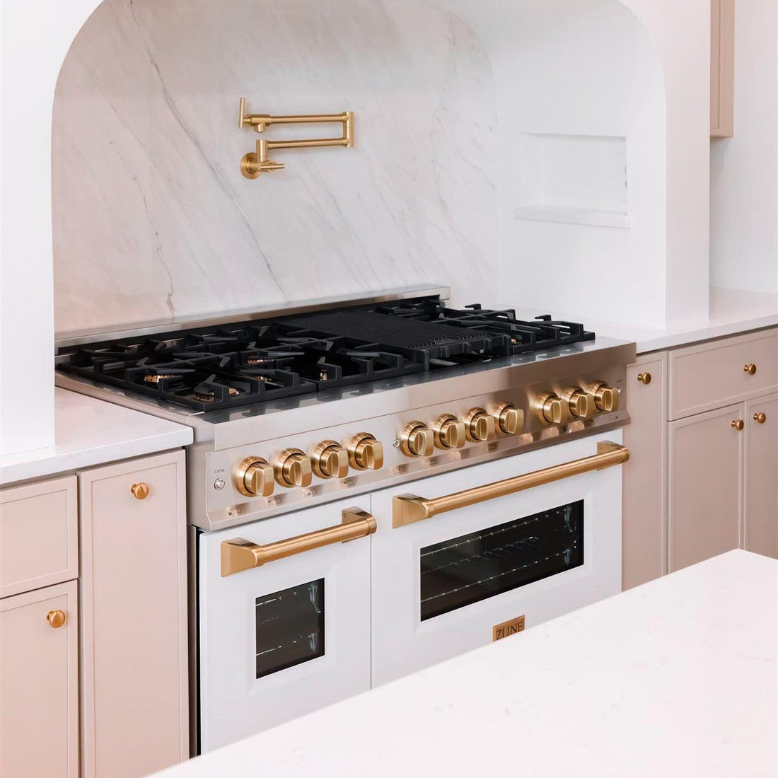 ZLINE Autograph Edition 48 in. 6.0 cu. ft. Dual Fuel Range with Gas Cooktop and Electric Convection Oven, White Matte Door with Polished Gold Accents (RAZ-WM-48-G)