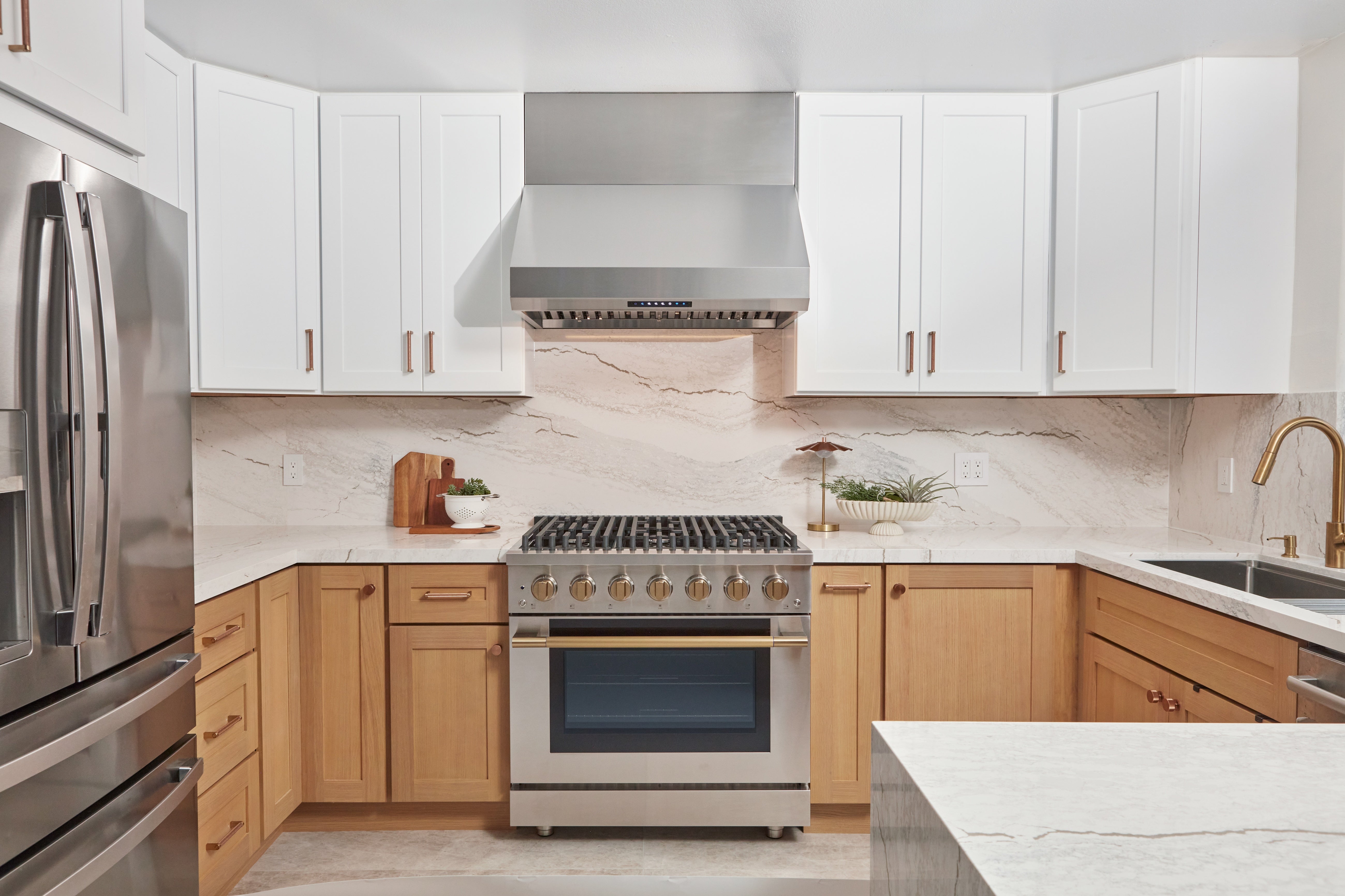 Hauslane HausPro Series 36-Inch Gas or Dual Fuel Range with 6 Burners and Convection Oven in Stainless Steel