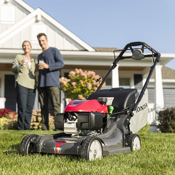 Honda HRX217VKA 21″ Gas Lawn Mower – 187cc Engine with Versamow Mulch