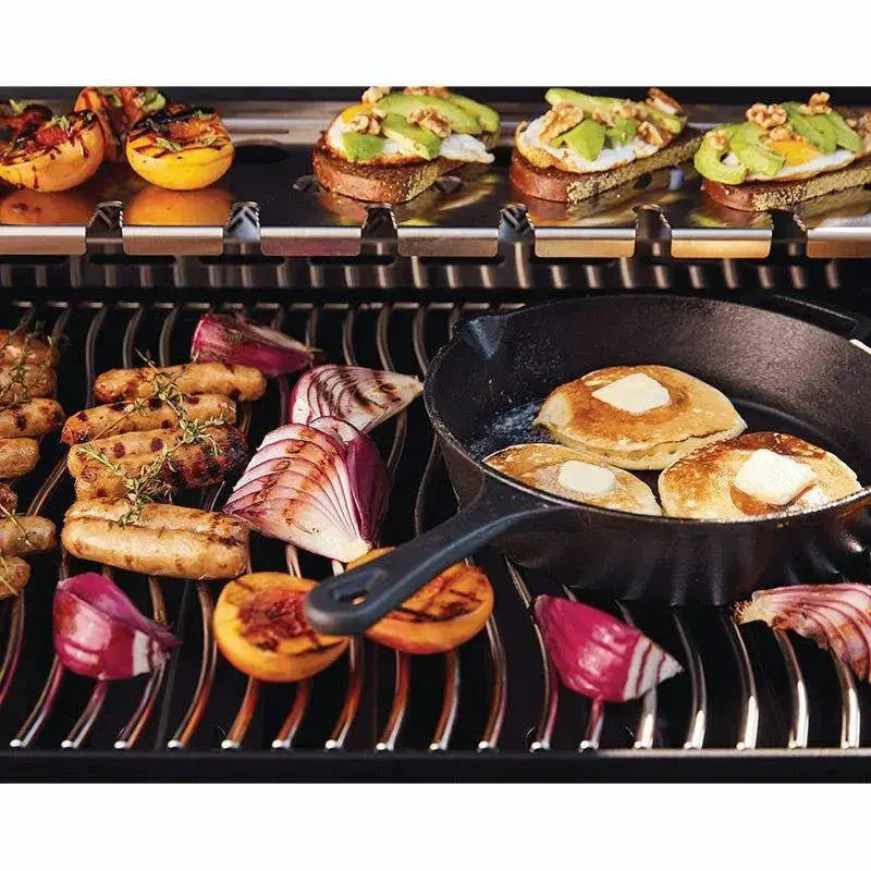 Napoleon Grills Phantom Rogue 425 RSIB Gas BBQ Grill