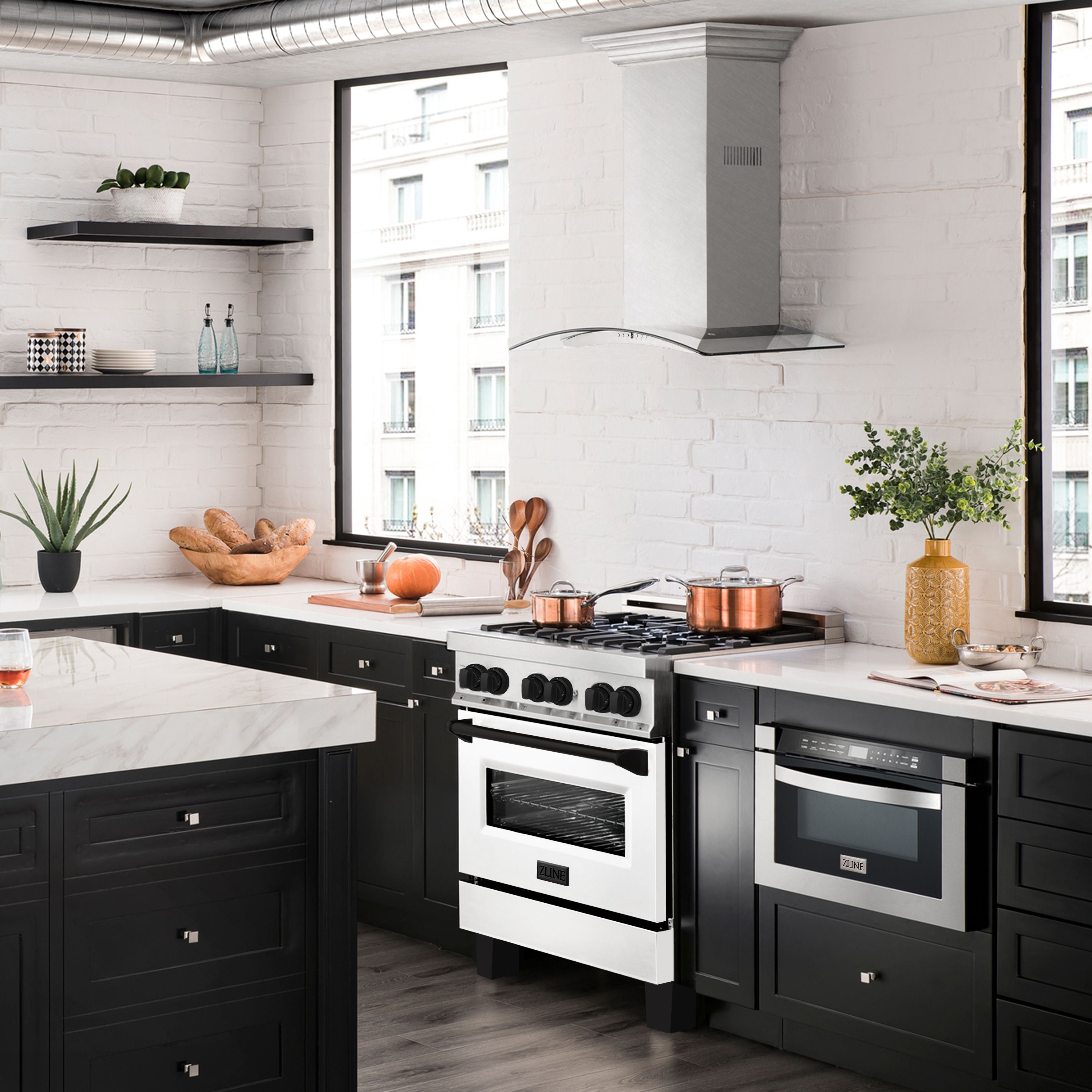ZLINE Autograph 30 in. Dual Fuel Range 4.0 cu. ft. Gas Cooktop with Electric Convection Oven, White Matte Door and Black Matte Accents (RAZ-WM-30-MB)