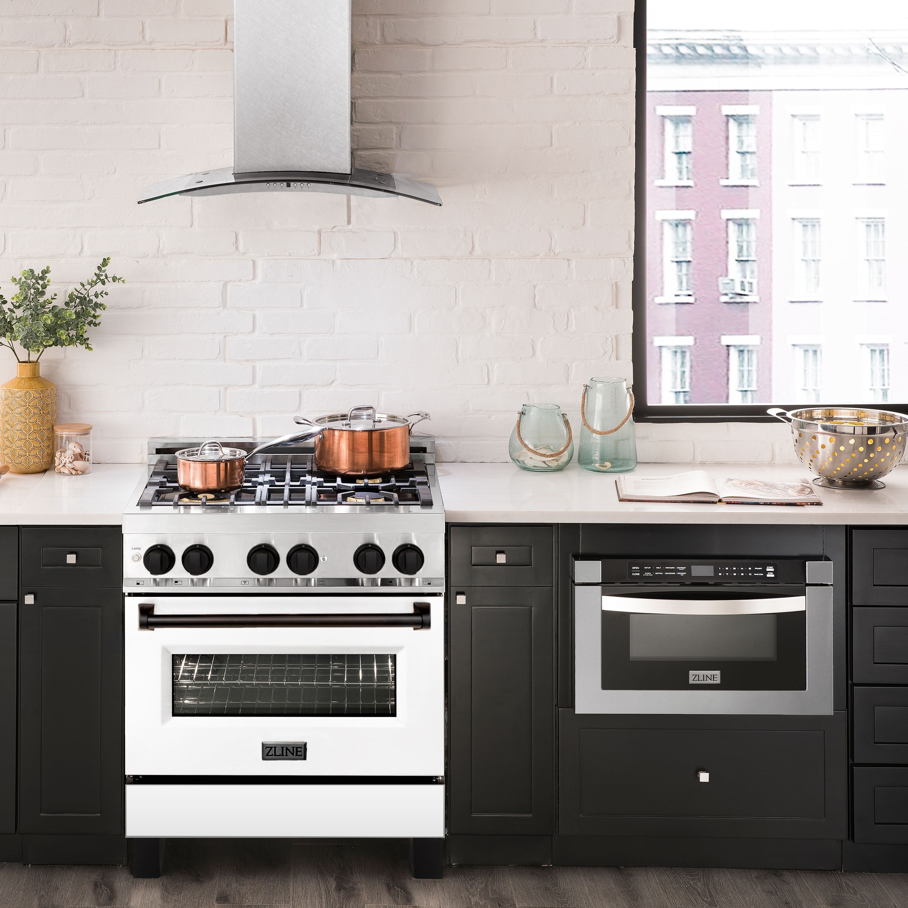 ZLINE Autograph 30 in. Dual Fuel Range 4.0 cu. ft. Gas Cooktop with Electric Convection Oven, White Matte Door and Black Matte Accents (RAZ-WM-30-MB)