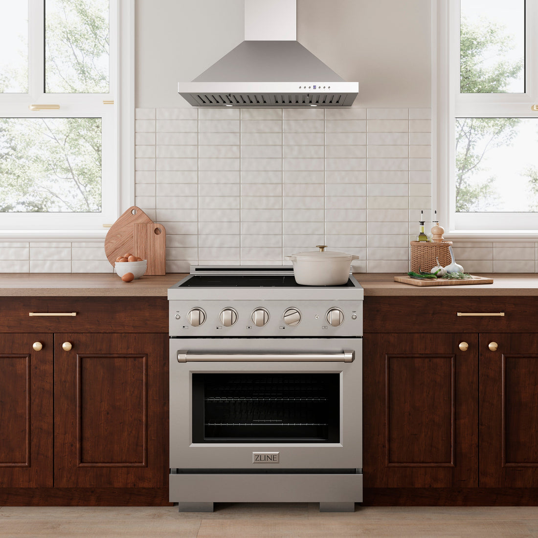 ZLINE 30 in Induction Range 4.2 cu. ft. 4 Element Cooktop Electric Oven Stainless Steel (SINR30)