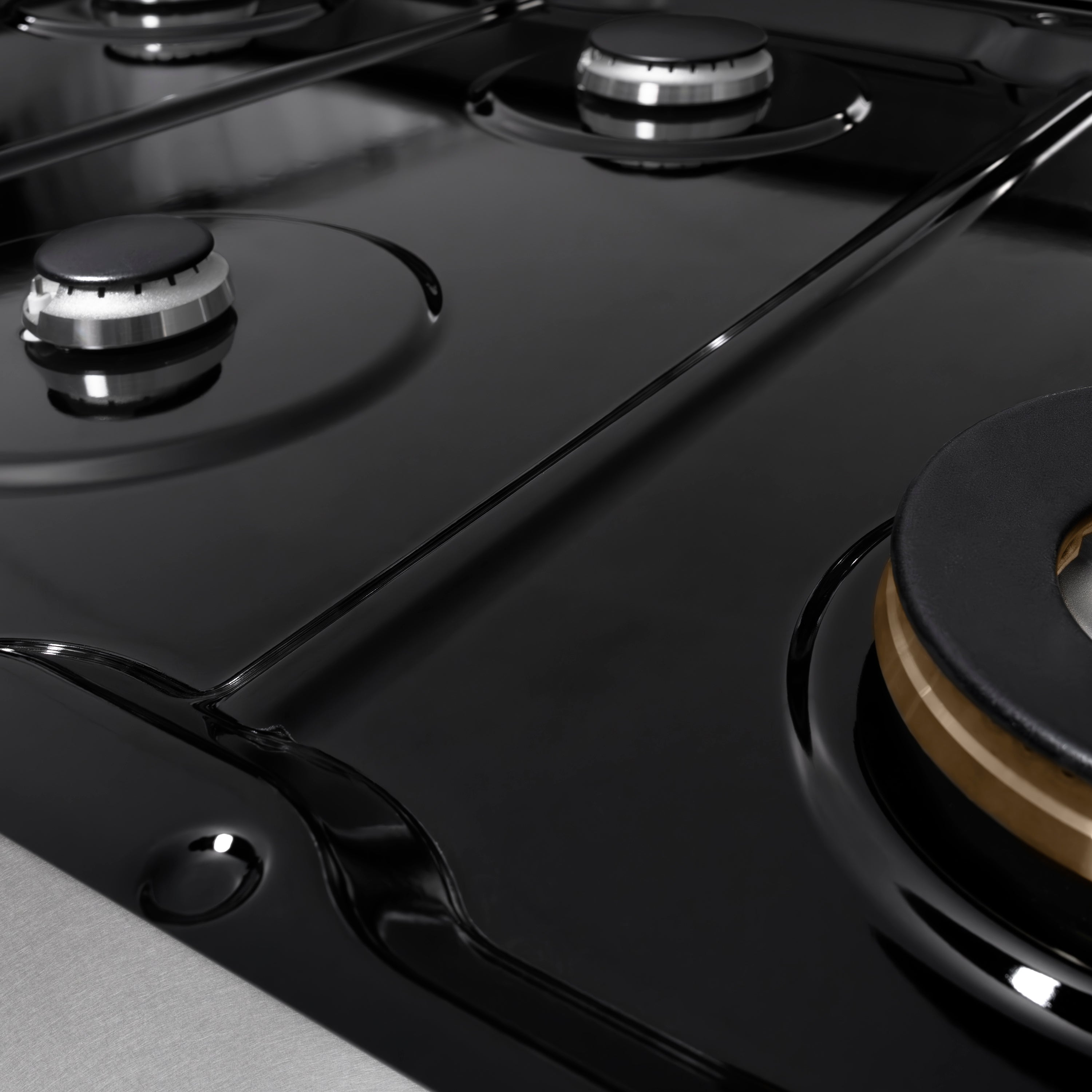 ZLINE Paramount 48" Gas Rangetop with 8 Burners, Cast Iron Griddle and Porcelain Cooktop in Satin Stainless Steel, SRTS-48
