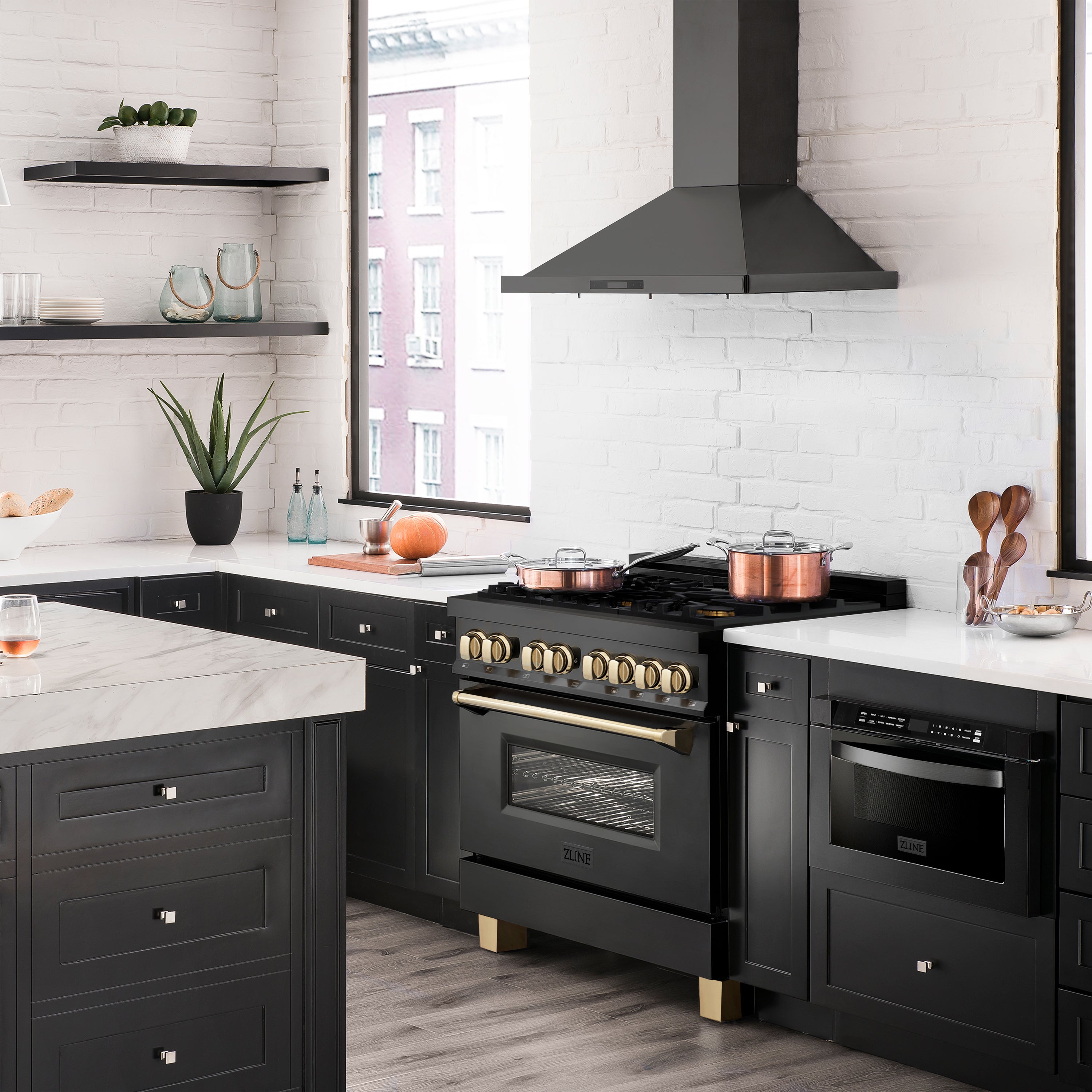 ZLINE Autograph Edition 36 in. 4.6 cu. ft. Dual Fuel Range in Black Stainless Steel with Polished Gold Accents (RABZ-36-G)