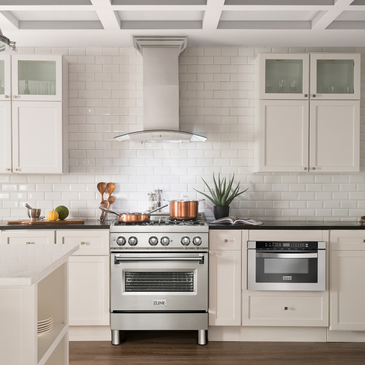 ZLINE 36 in. Wall Mount Range Hood Stainless Steel 400 CFM CrownSound Bluetooth Speakers 4-Speed (KN4CRN-BT-36)