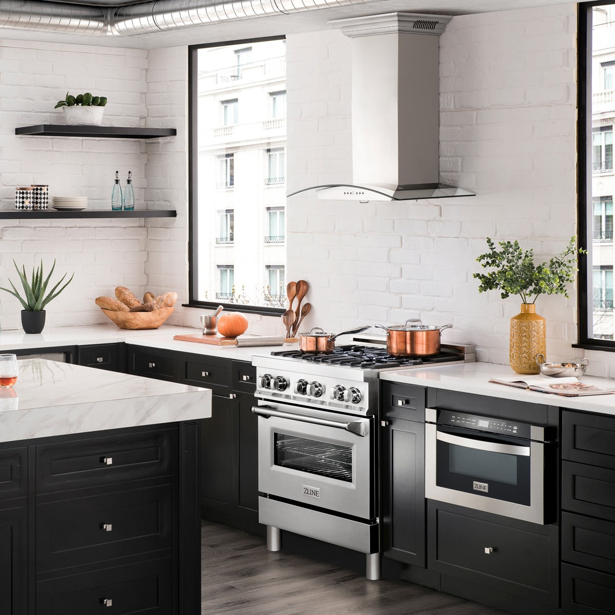 ZLINE 36 in. Wall Mount Range Hood Stainless Steel 400 CFM CrownSound Bluetooth Speakers 4-Speed (KN4CRN-BT-36)