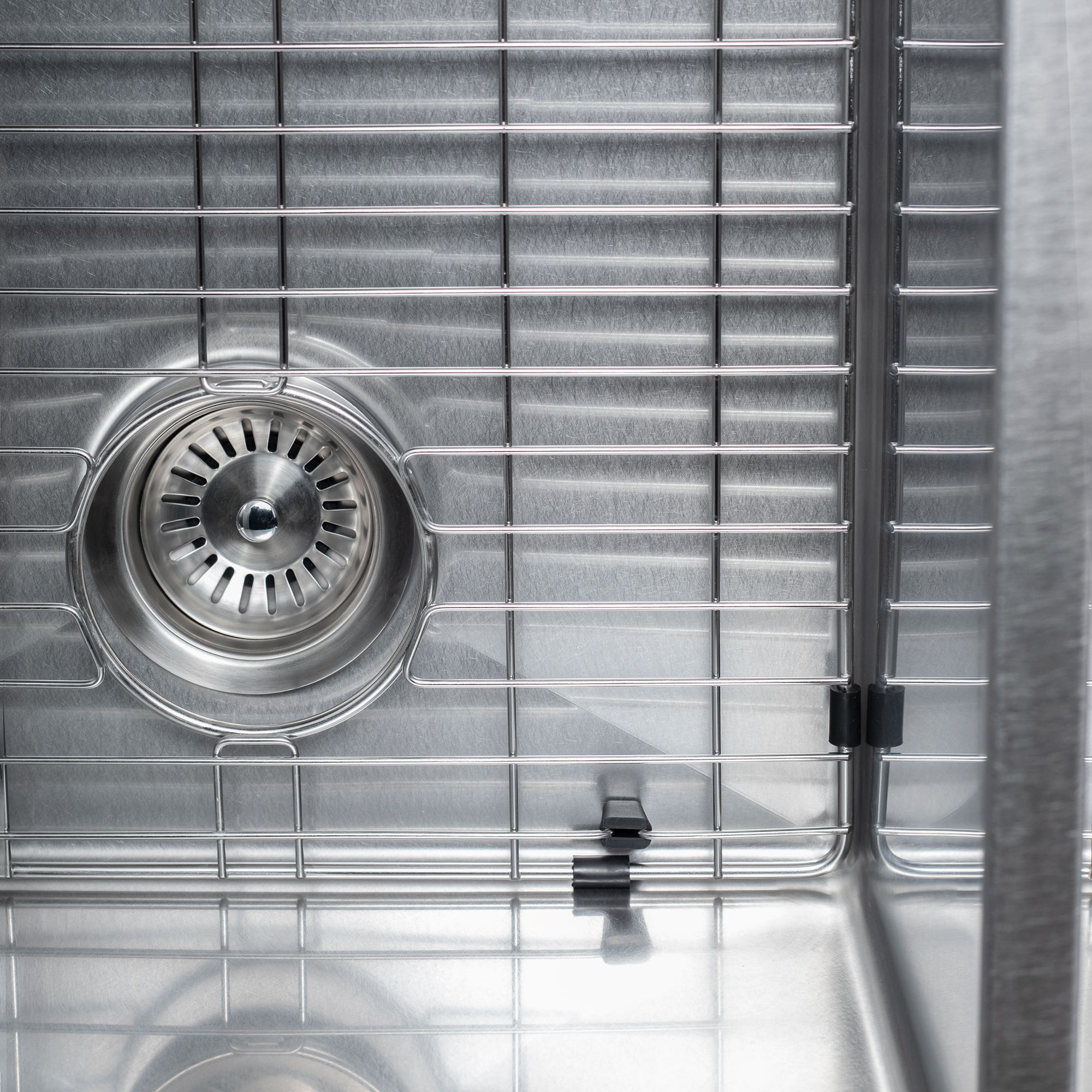 ZLINE 27" Meribel Undermount Single Bowl Satin Stainless Steel Kitchen Sink with Bottom Grid, SRS-27S