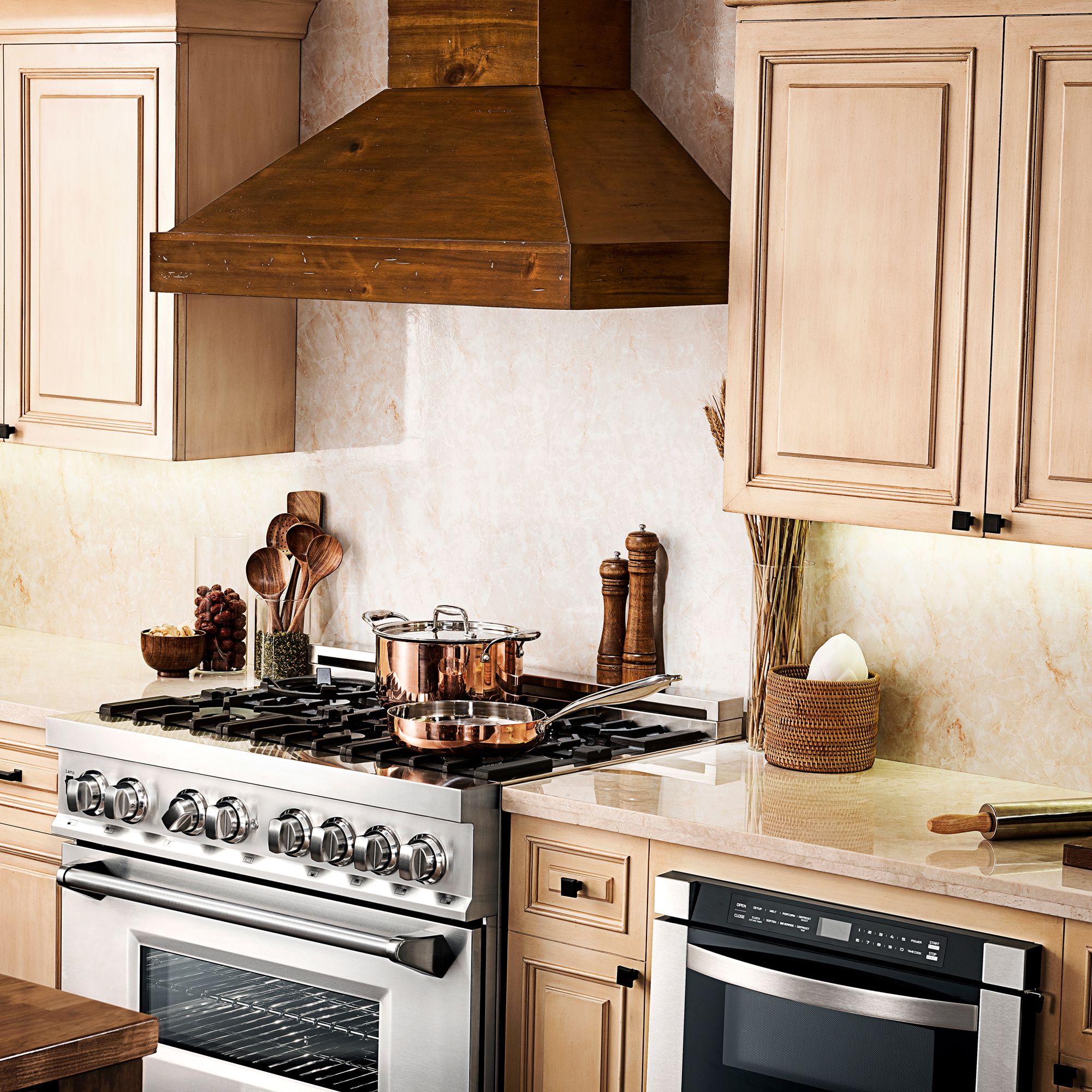 ZLINE 30 in Wall Mount Range Hood Wooden Walnut Finish Designer Kitchen Vent Hood (KBRR-30)